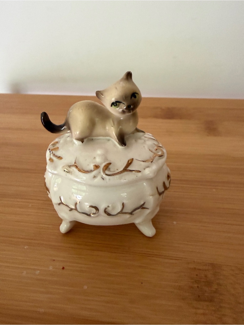 Vintage Enesco Siamese Cream Ceramic Cat Trinket Box - Jewelry Holder. MCM